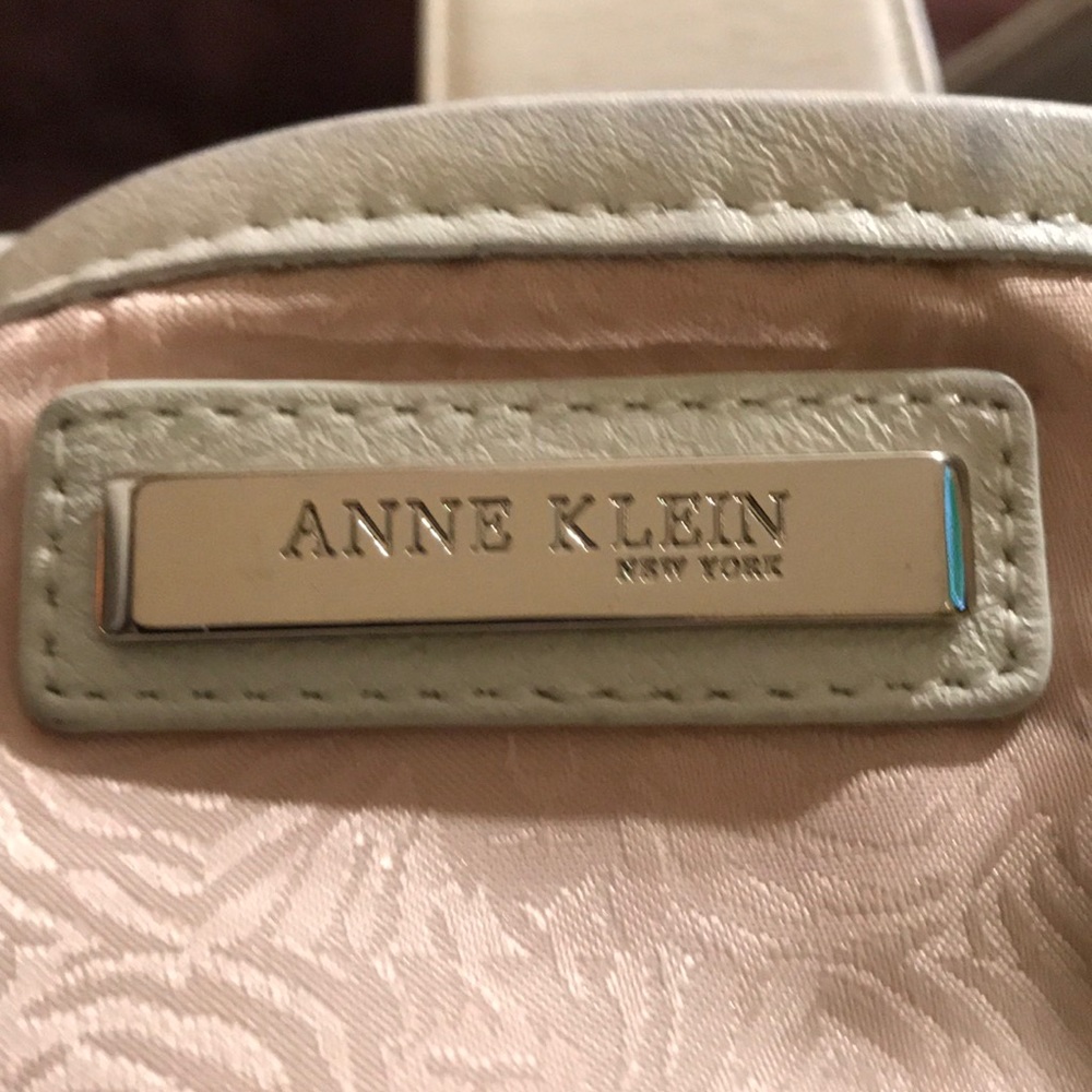 Anne Klein Purse - Picture 3 of 5